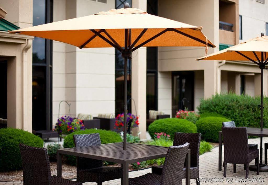 Courtyard Chicago St. Charles Hotel Saint Charles Exterior photo
